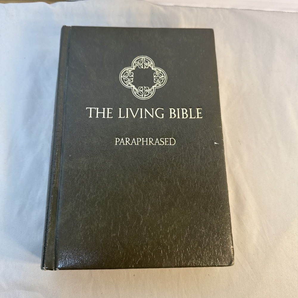 The Living Bible Paraphrased Green Padded Faux Leather 1973 Tyndale Hardcover